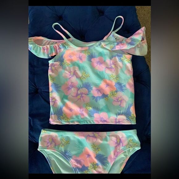 Girls floral 2 piece swimsuit - Picture 2 of 4